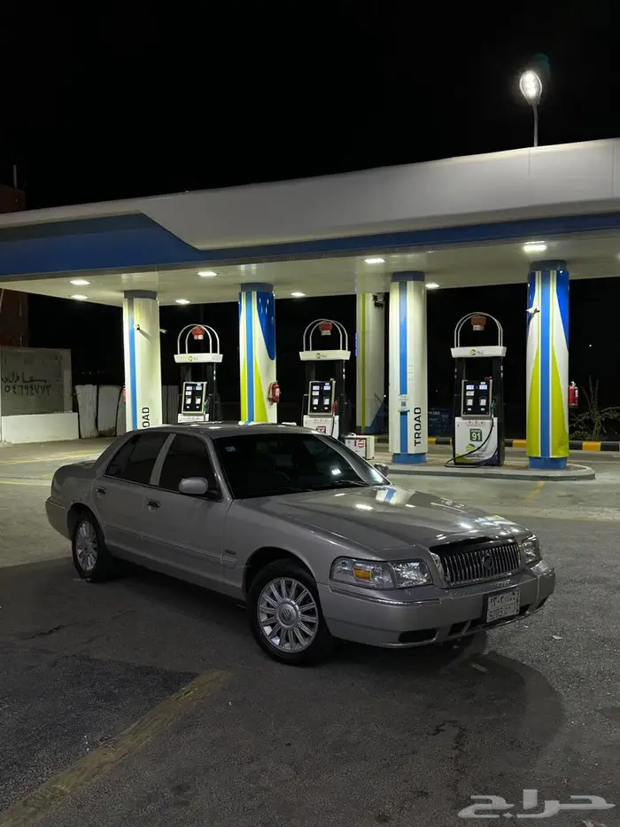 فورد قراند ماركيز 2009 LS امريكي 12