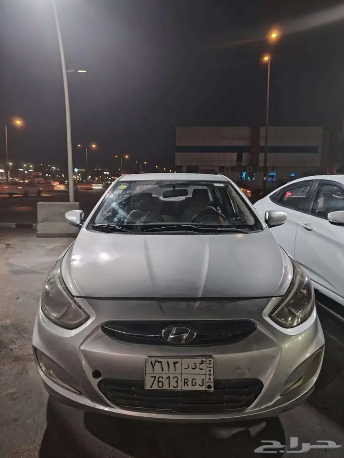 للبيع يارس و2اكسنت وشيري اريزو 3