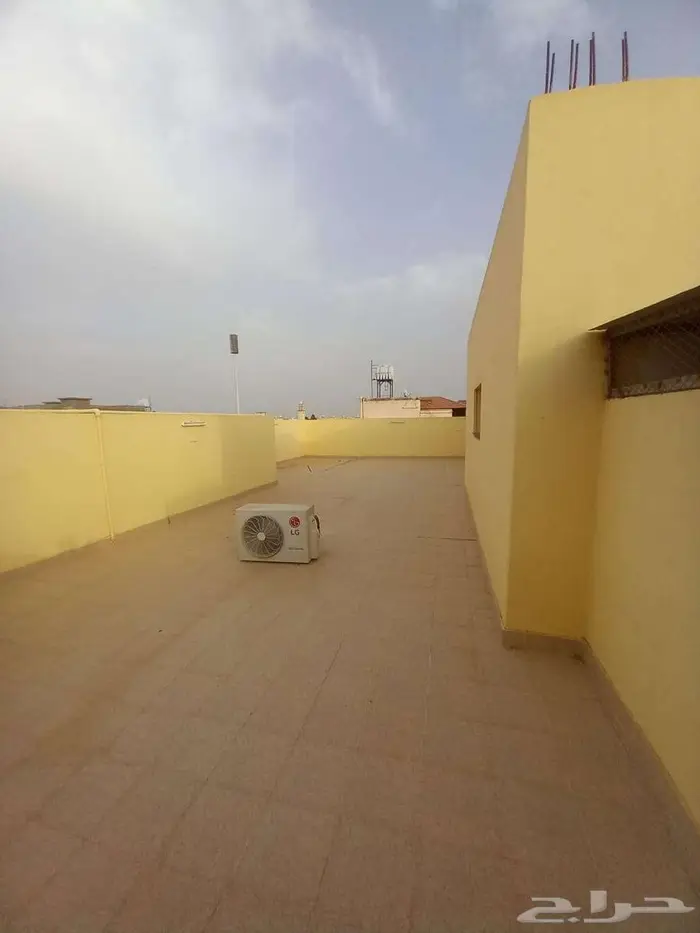 ملحق مع سطحين للايجار بالمصيف 3 5