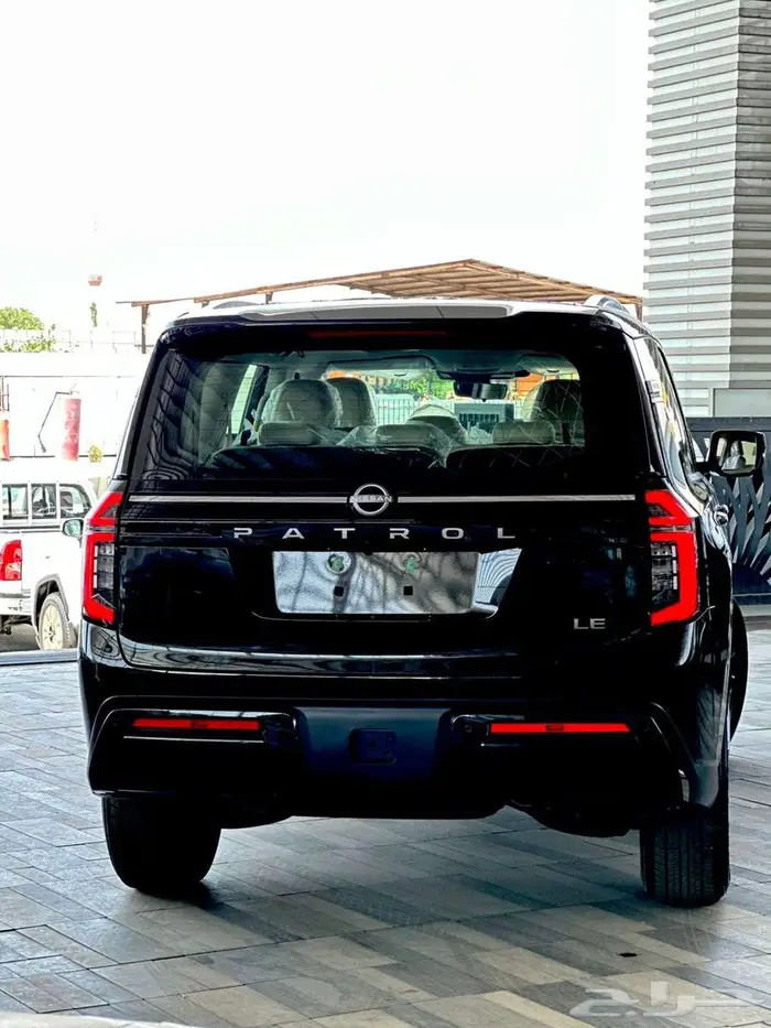 نيسان باترول ال اي اسود 2025 7