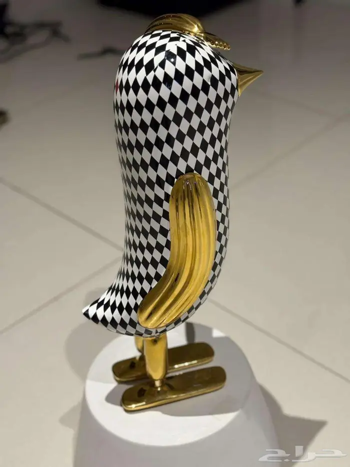 تحفة فنية مطلية يدويا بالذهب أصلية   تمثال Hopebird من BOSA 1