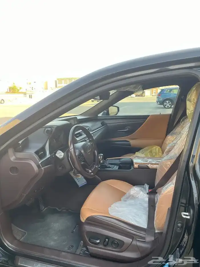 لكزس 300h 9