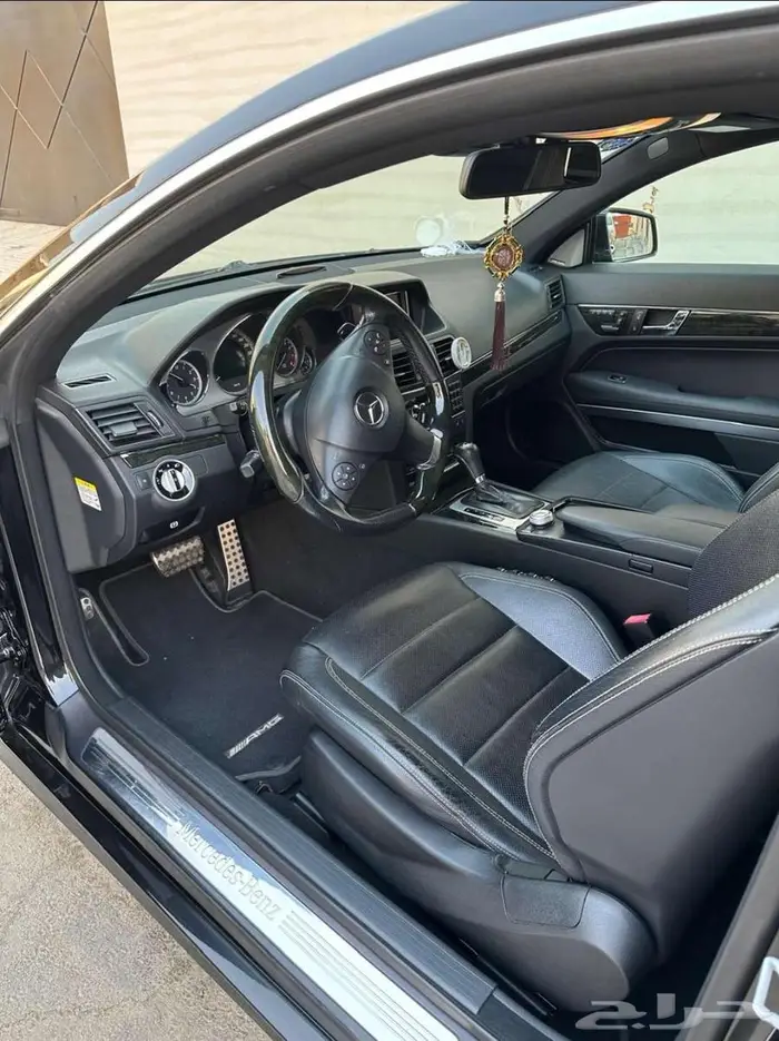مرسيدس E350 مديل 2011 الكيلو 94453 كم مورد من اليابان 2