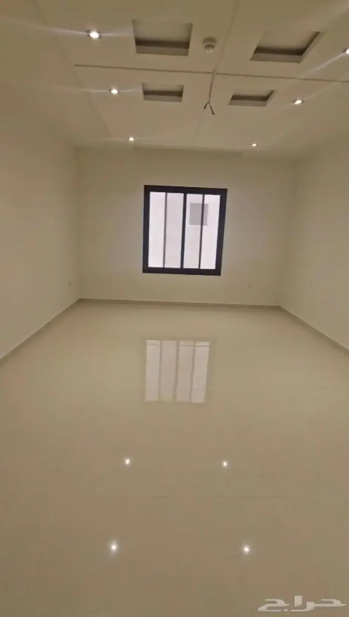 شقة للايجار بحي الروابي بالخبر مع تكييف مركزي 0