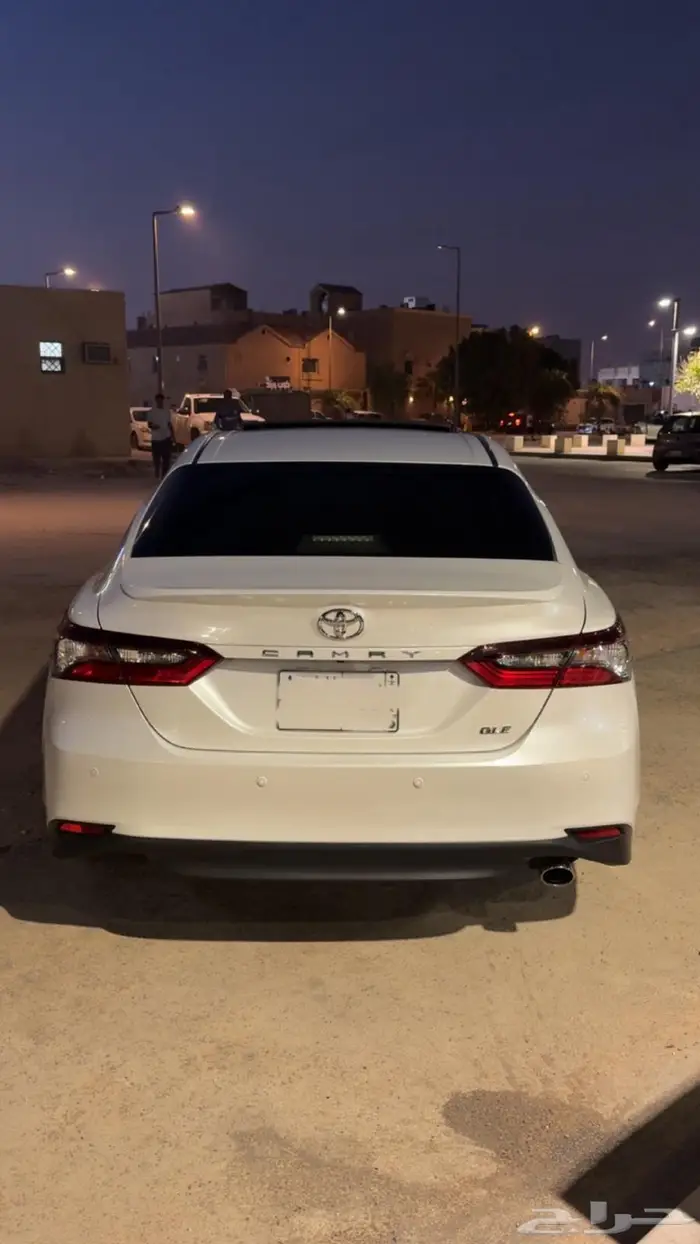 للبيع كامري GLE مالك أول 1