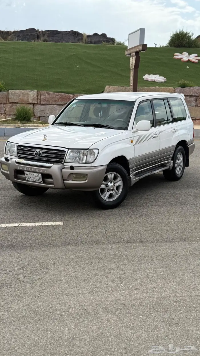 لاندكروزر vxr قير عايدي اسبير علاق 0