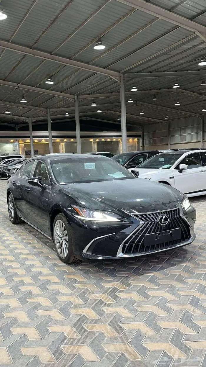 لكزس ES350 سعودي CC موديل 2025 عرض خاص 1