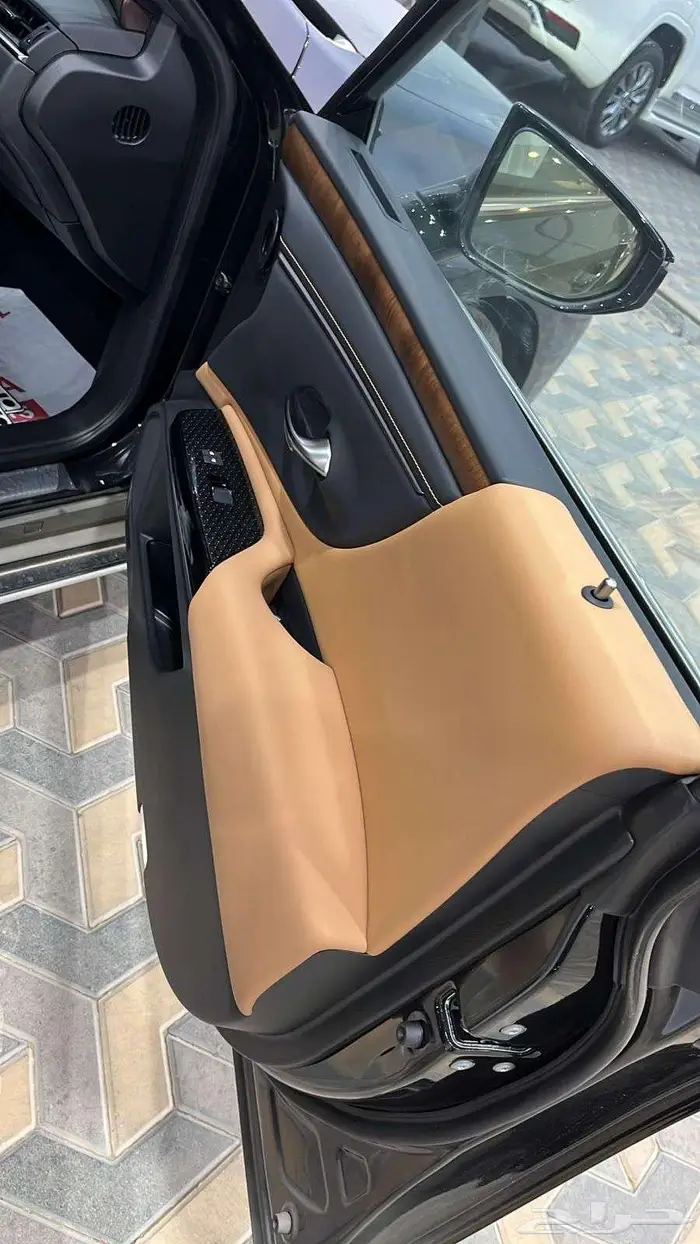 لكزس ES350 سعودي CC موديل 2025 عرض خاص 5