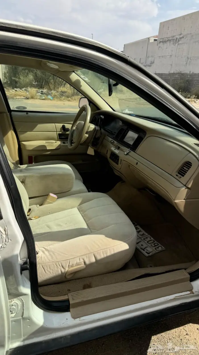 فورد فكتوريا للبيع 1