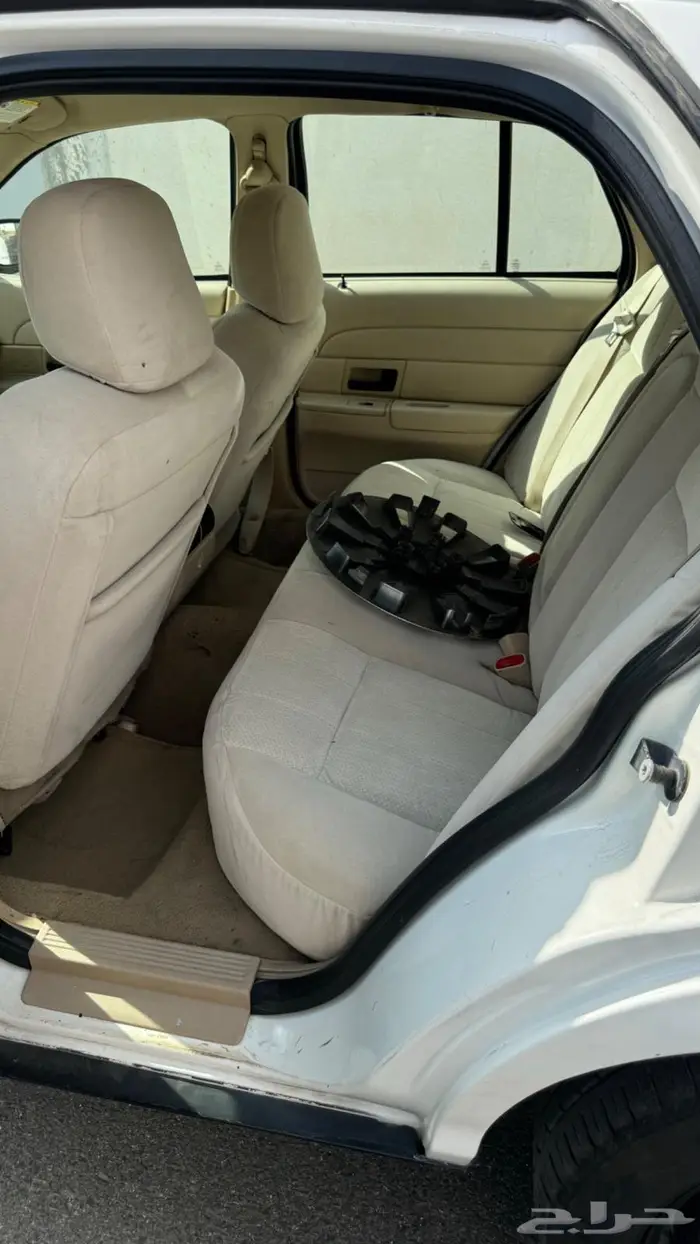 فورد فكتوريا للبيع 2