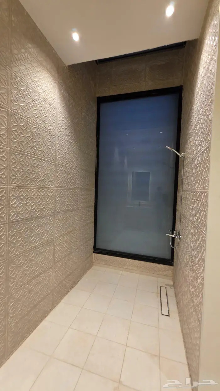 دور للبيع في حي عكاظ متاح ارضي وعلوي كل دور بصك 1