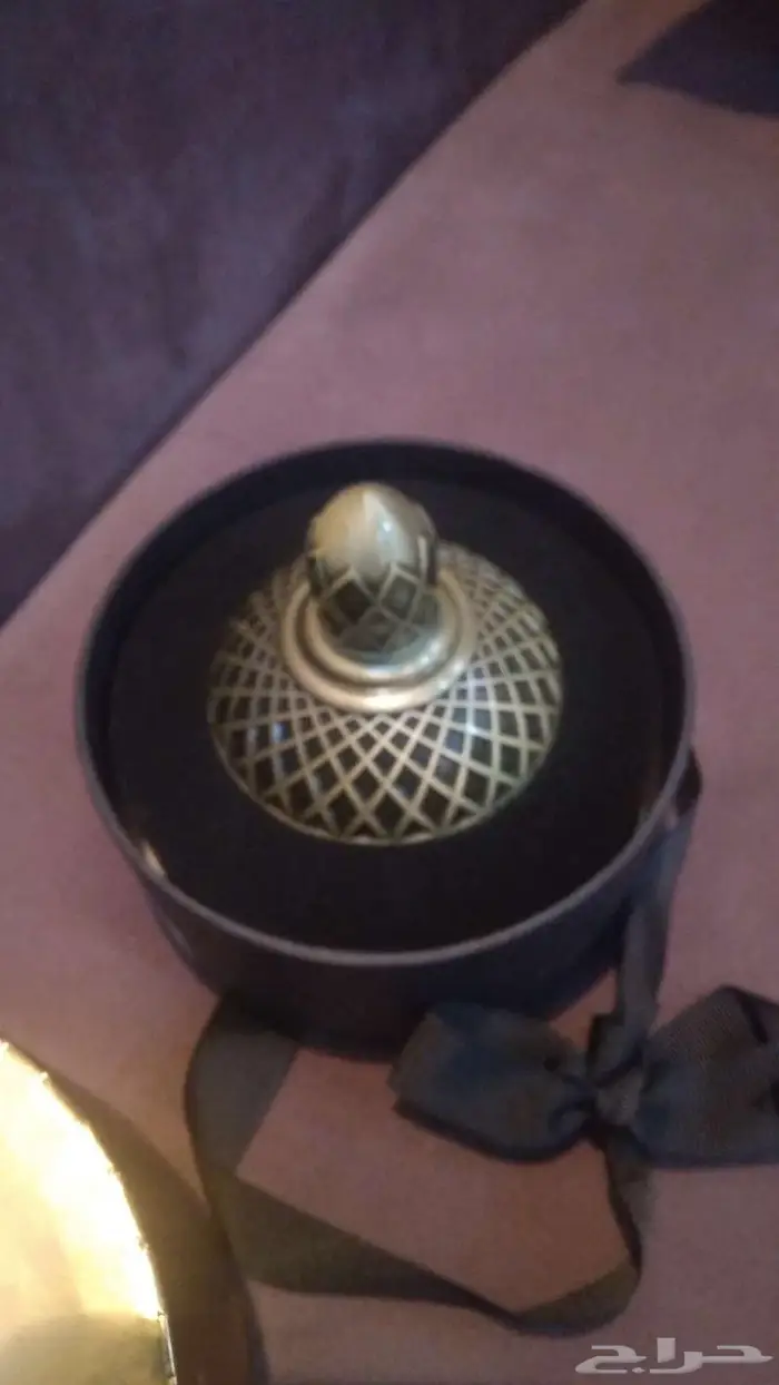 عطر (نخبه العود) 2