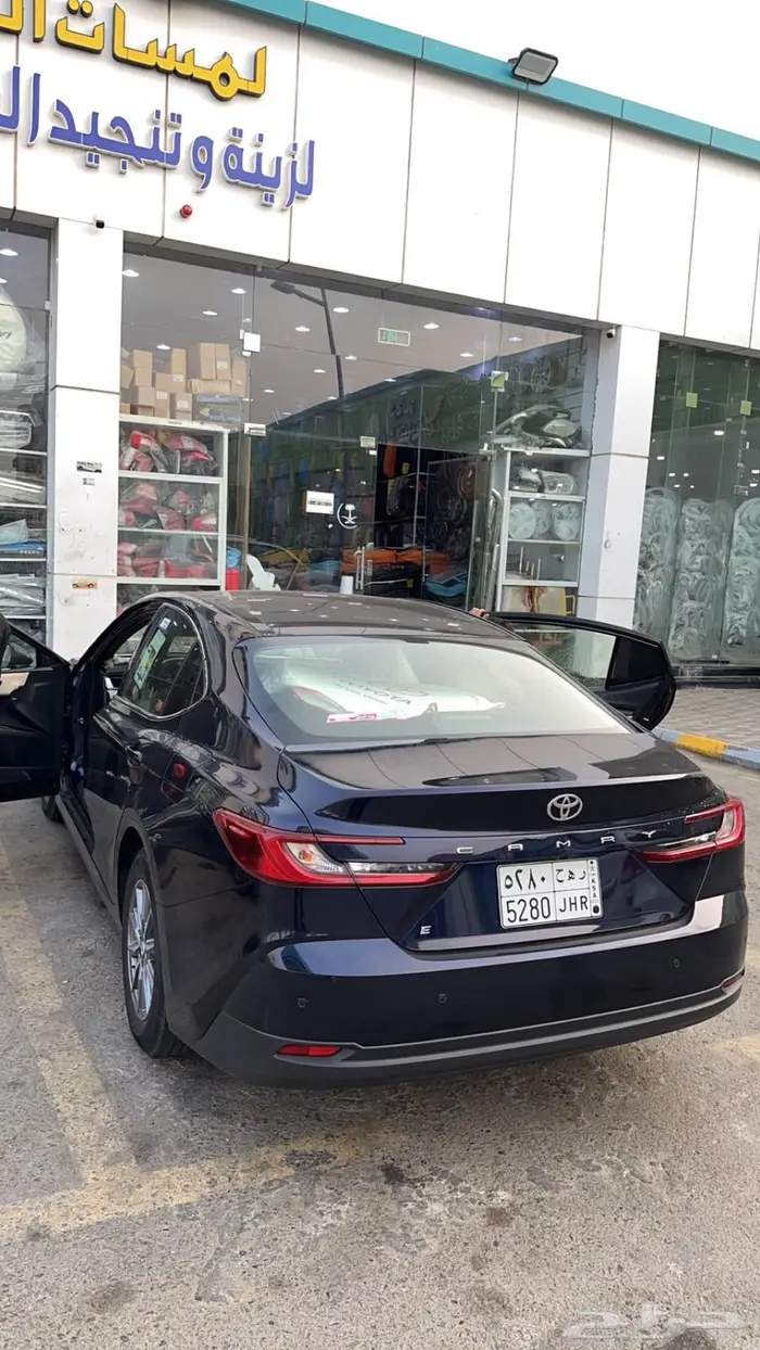 كامري 2025 كحلي 15