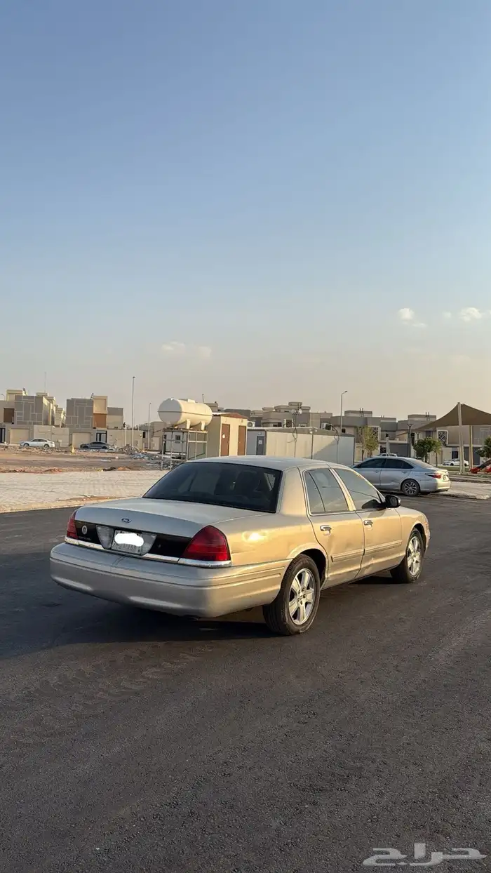 فورد كراون فكتوريا 7