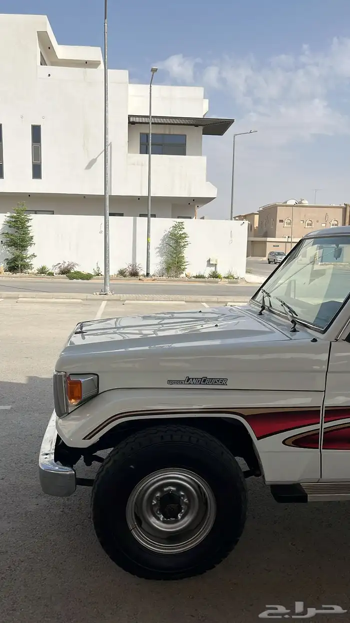 تويوتا لاندكروزر موديل 1990 5