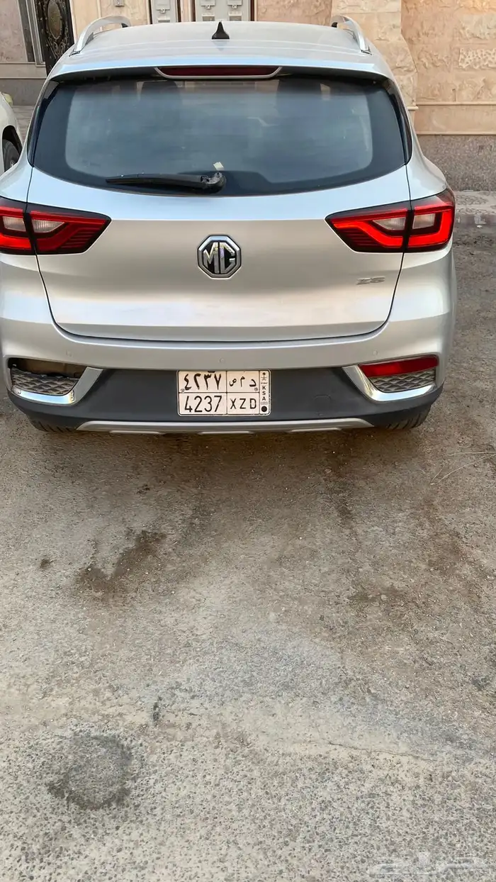 للبيع سياره mg zs موديل 2020 4