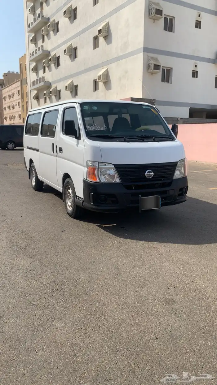 باص نيسان موديل 2008 0