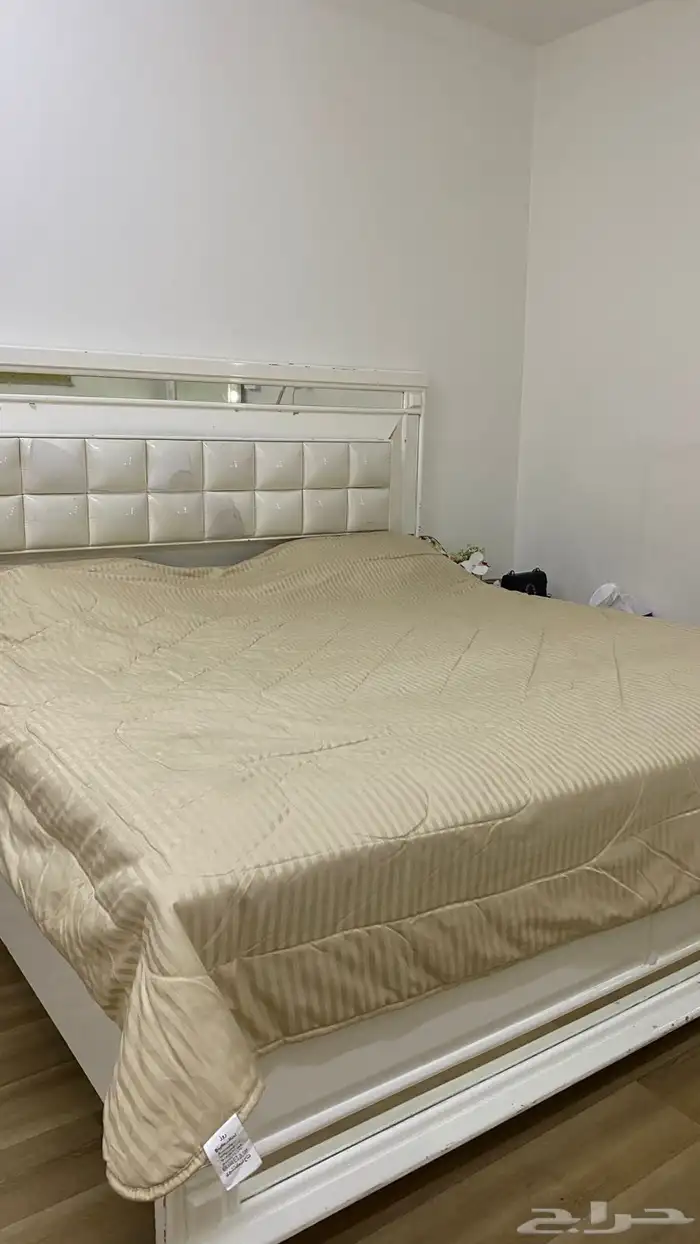 غرفة نوم مستعملة 4