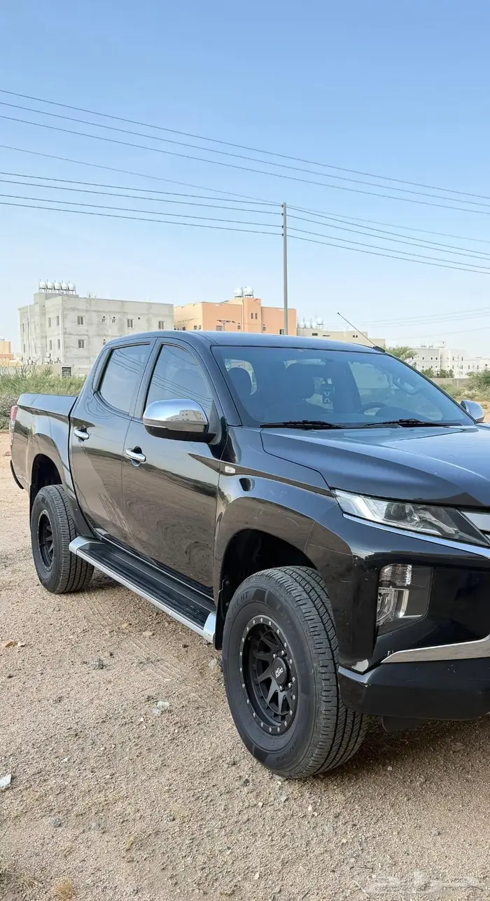للبيع ميتسوبيشي L200 مويل 2022 9