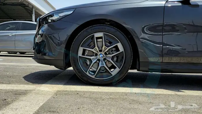 2026 BMW 5-SERIES 520i 2.0T RWD GCC 0Km ضمان الوكيل 22