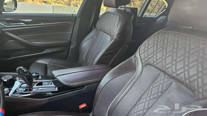 ماستر كلاس BMW 2017 530i M Kit خليجي 21
