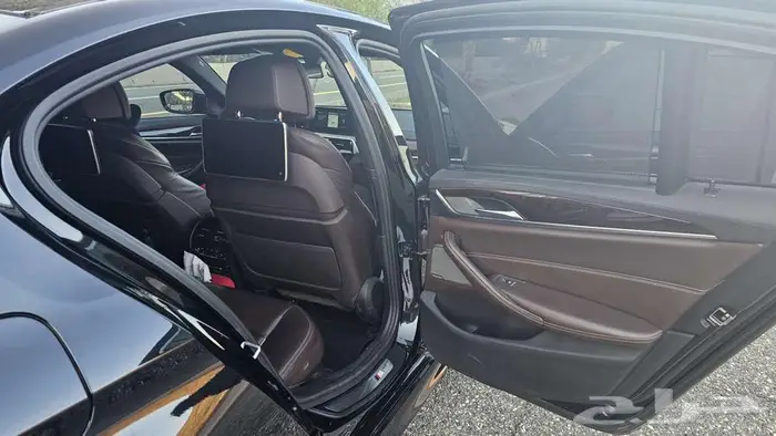 ماستر كلاس BMW 2017 530i M Kit خليجي 18
