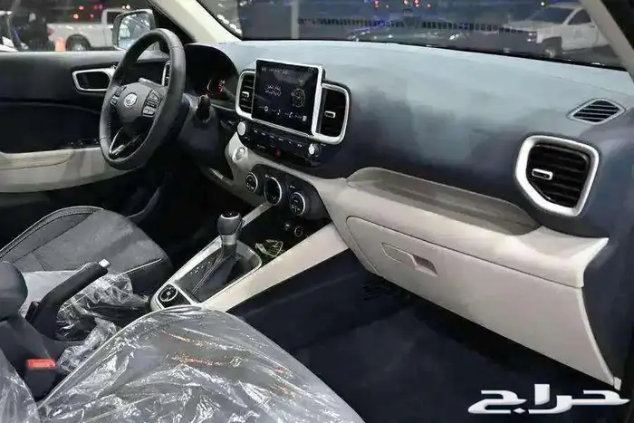 هيونداي فينو كمفورت ابيض سقف اسود 2025 5