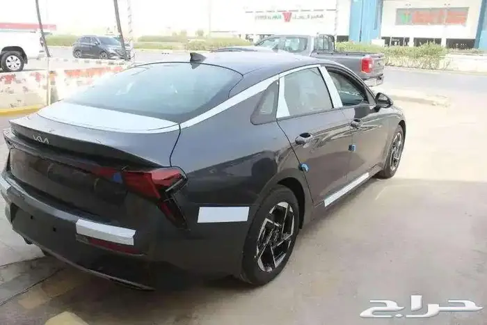 كيا 5 نص فل موديل 2026 بعرض حصري 1