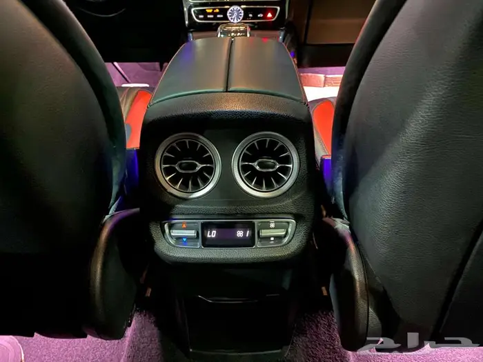 مرسيدس G63 موديل 2019 اسود ماشيه 150الف كم 42