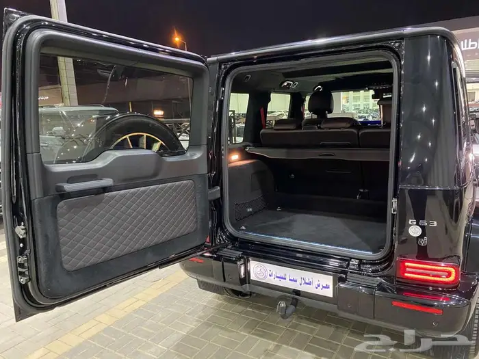 مرسيدس G63 موديل 2019 اسود ماشيه 150الف كم 43