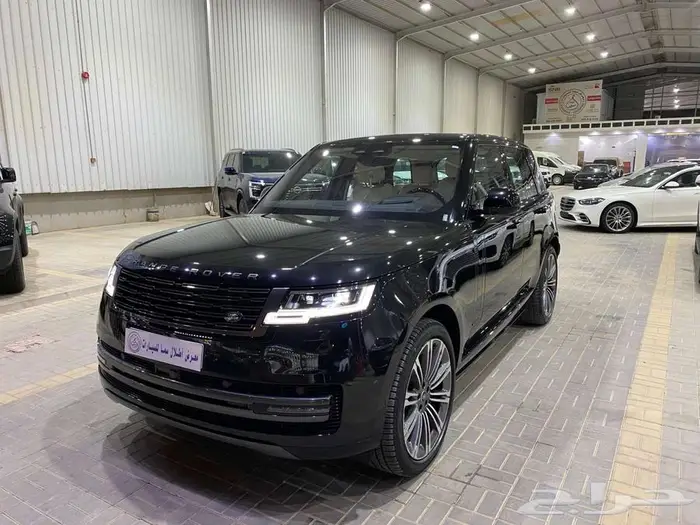 رينج روفر 2023 اوتوبيوجرافي اسود سعودي ماشية 71000كم 6