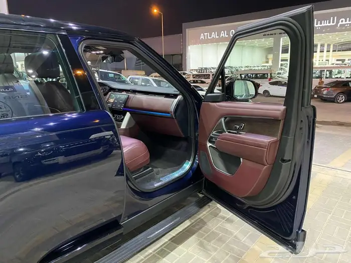 رينج روفر 2023 HSE ازرق غامق 8 سلندر خليجي ماشيه 95000كم 25