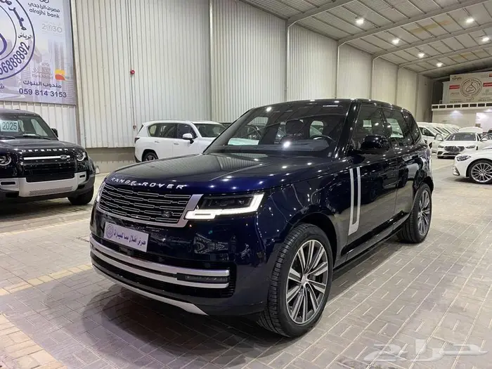 رينج روفر 2023 HSE ازرق غامق 8 سلندر خليجي ماشيه 95000كم 6
