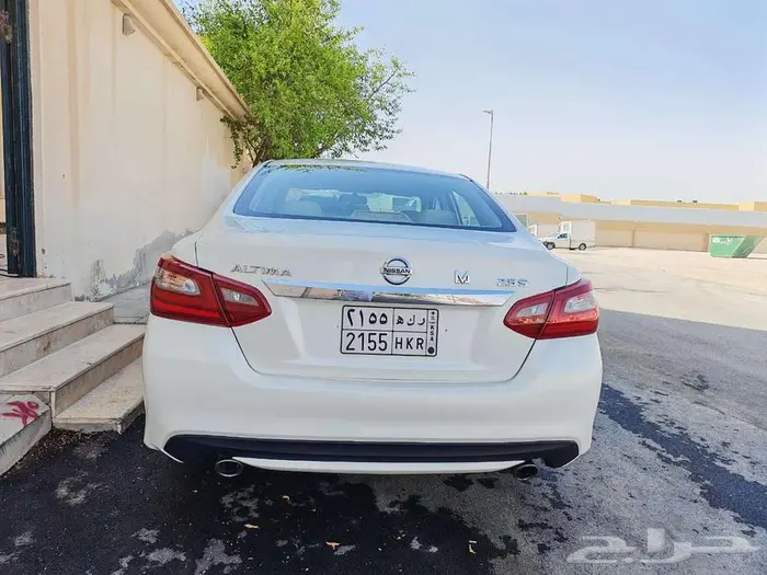 نيسان التيما 11