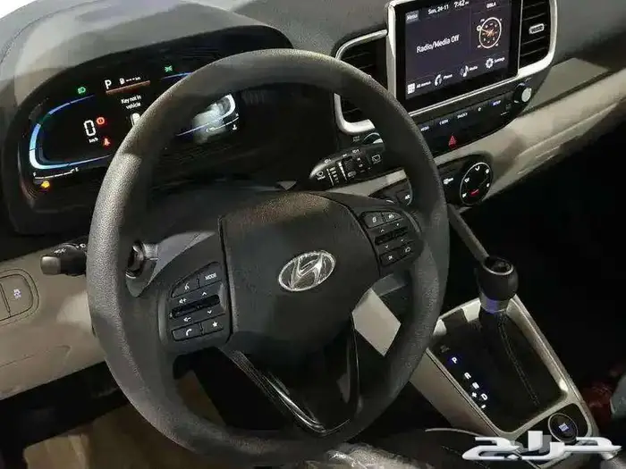هيونداي فينو كمفورت ابيض سقف اسود 2025 4