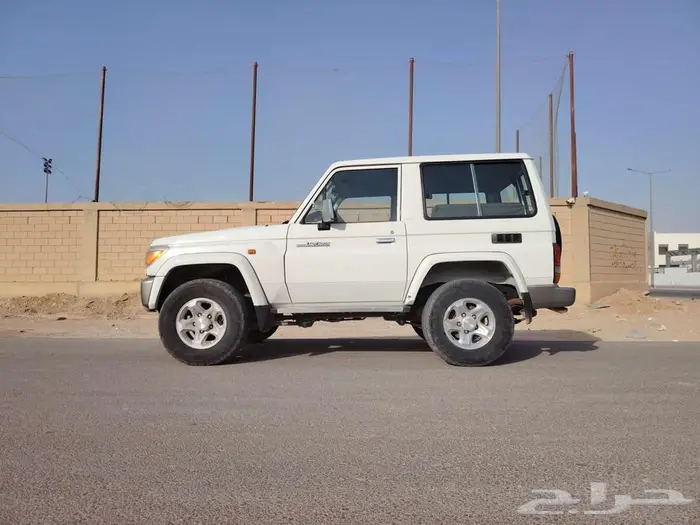 تويوتا ربع LC70 موديل 2009 10