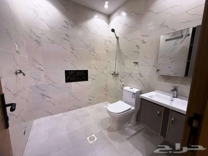 ايجار شقة حي الصفاء 8