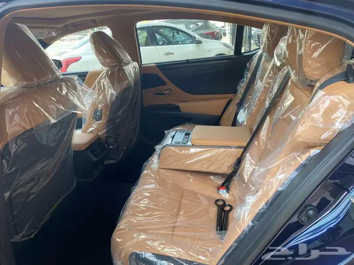 لكزس ES 350 DD فل كامل 2025 - سعودي 9