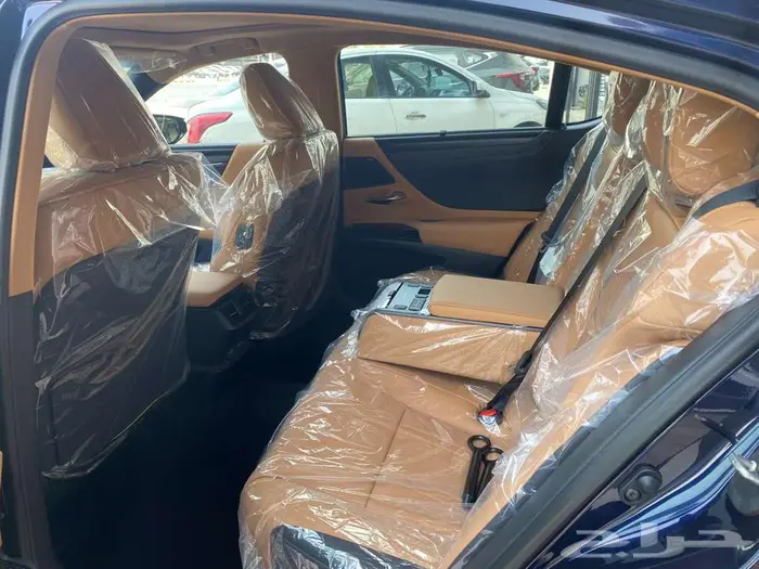 لكزس ES 350 DD فل كامل 2025 - سعودي 10