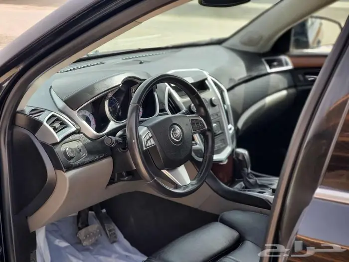 كاديلاك SRX 2011 7