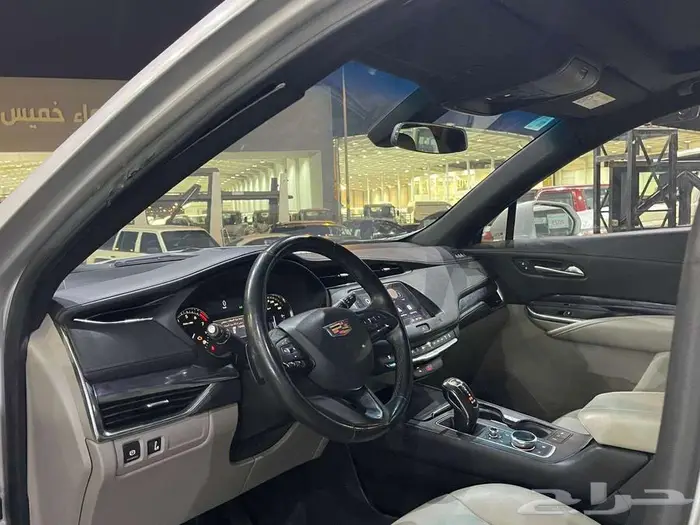 كاديلاك 2019 XT4 فل كامل 17