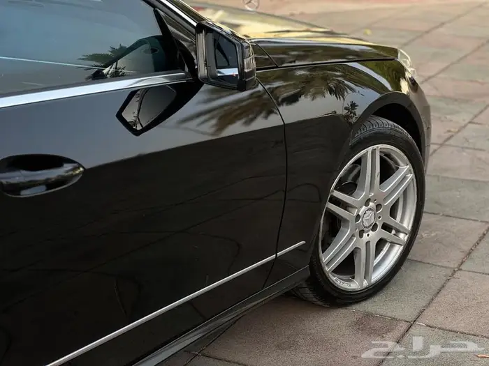 للبيع مرسدس E300 جفالي بحالة ممتازه بدي وكالة 12