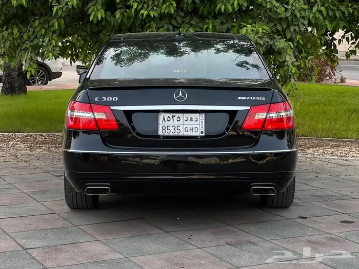 للبيع مرسدس E300 جفالي بحالة ممتازه بدي وكالة 23