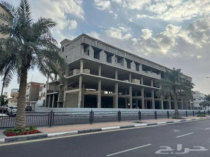 عمارة للبيع في بقيق 3