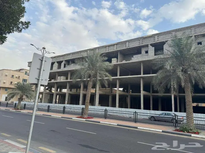 عمارة للبيع في بقيق 1