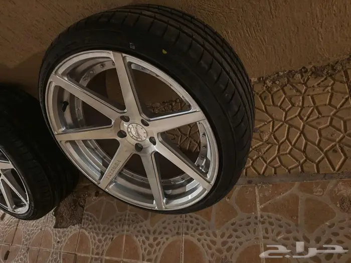 للبيع جنوط 20 عرضين 2