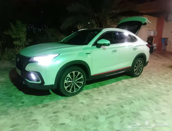 للبيع شانجان CS85 4
