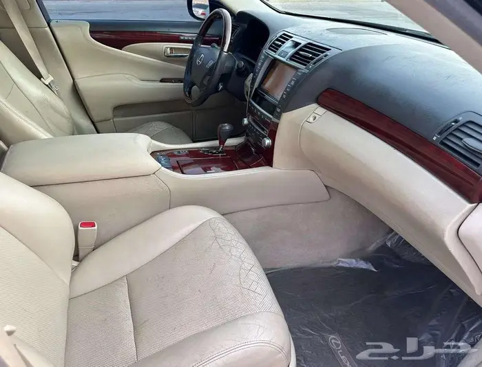 للبيع لكزس LS 460L 22