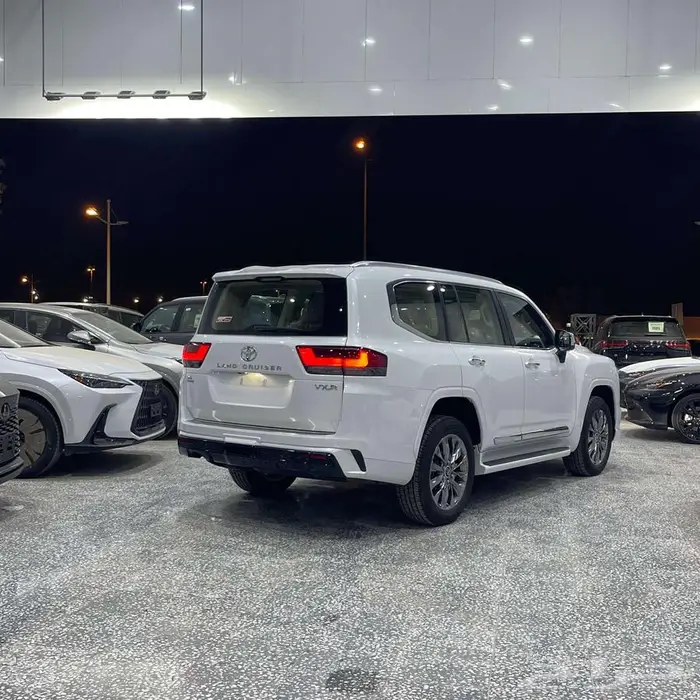 تويوتا لاندكروزر VXR 2024 2