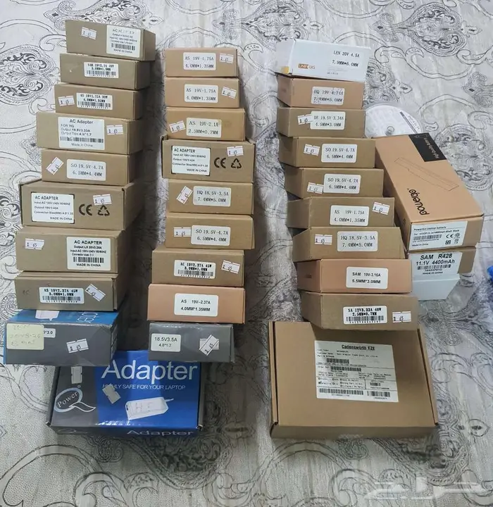 عرض خاص مستلزمات محل كمبيوتر للبيع 0